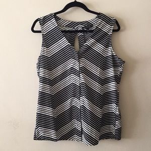 BANANA REPUBLIC, Black and White Sleeveless Top